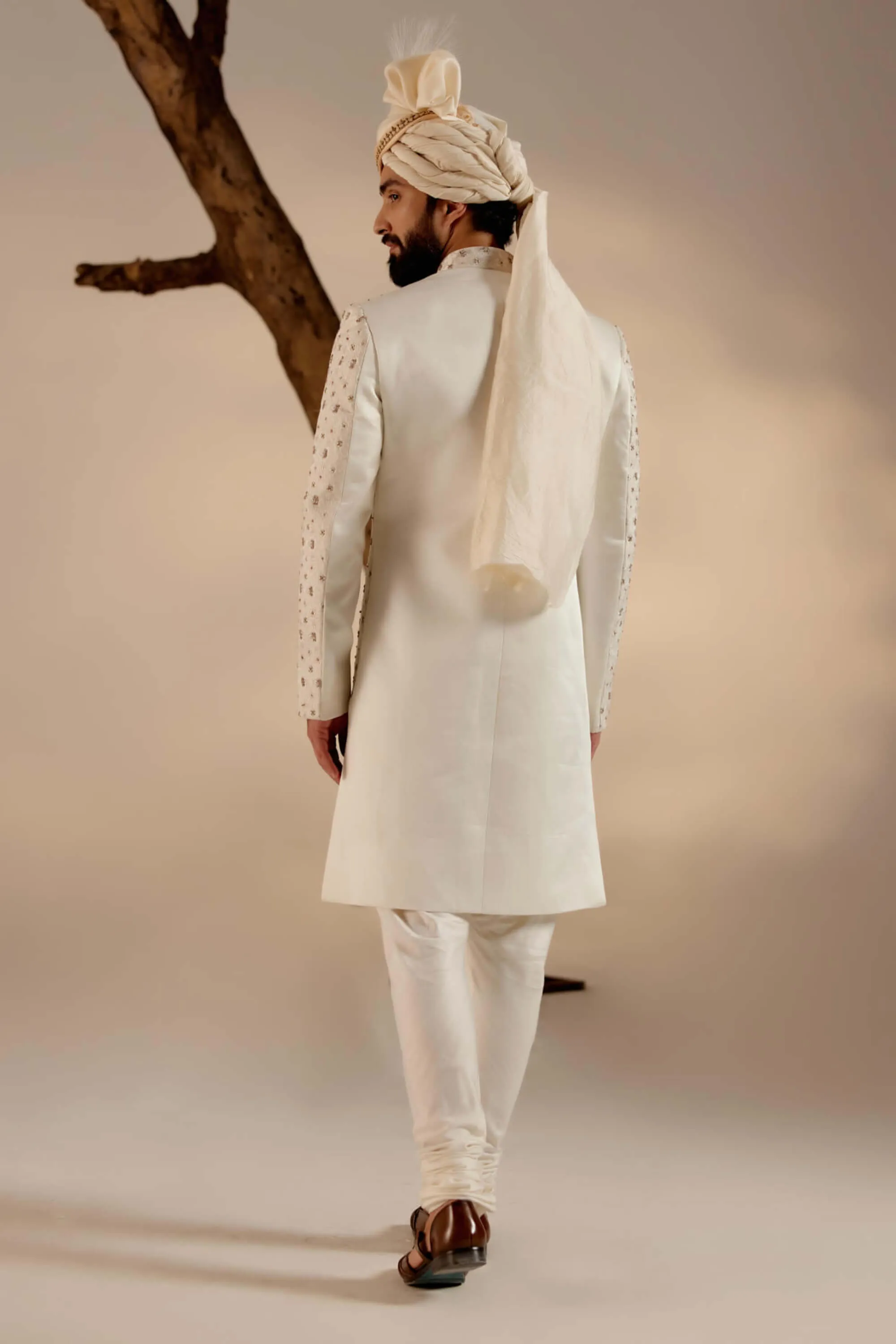 Albino white sherwani set