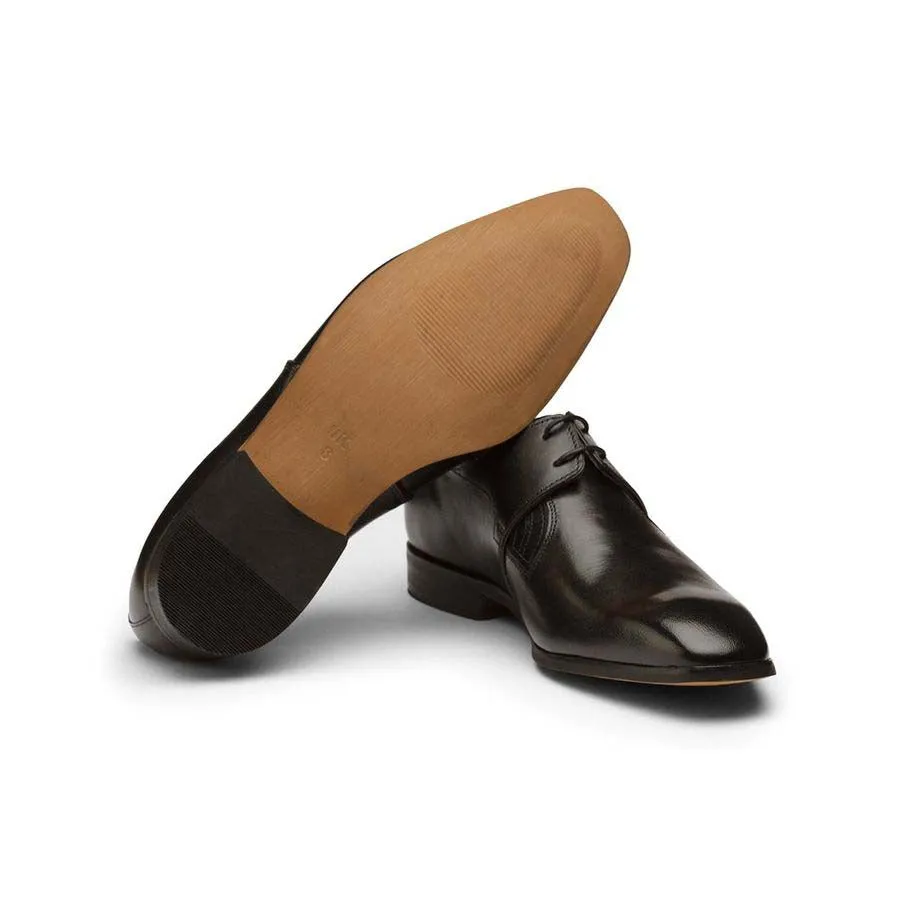 Black Derby with Top Closure