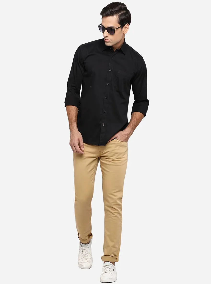 Black Solid Slim Fit Casual Shirt | JadeBlue