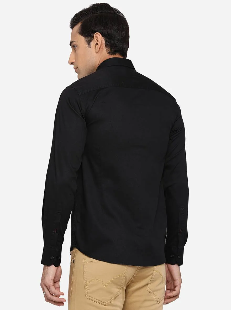 Black Solid Slim Fit Casual Shirt | JadeBlue