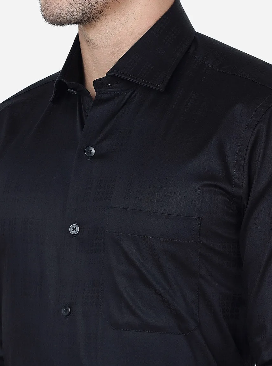 Black Solid Slim Fit Formal Shirt | Metal