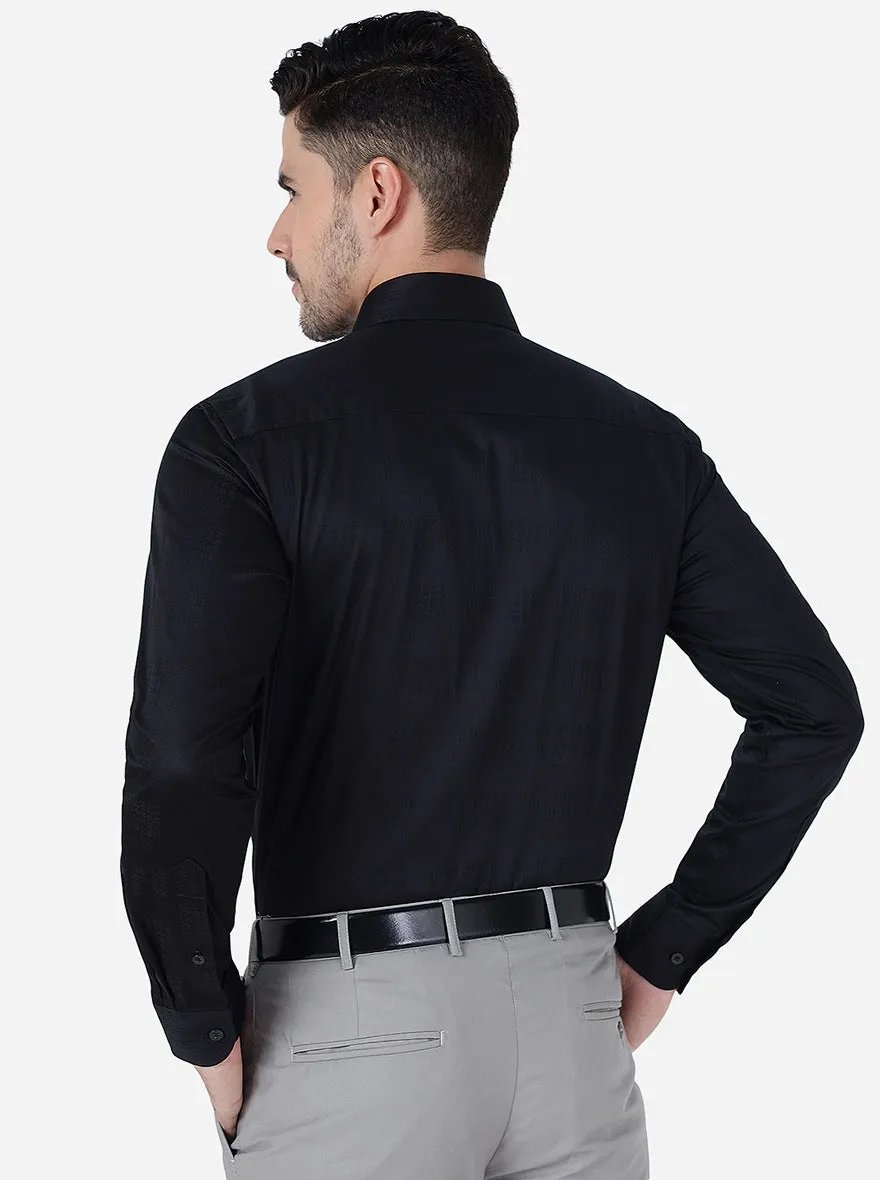 Black Solid Slim Fit Formal Shirt | Metal