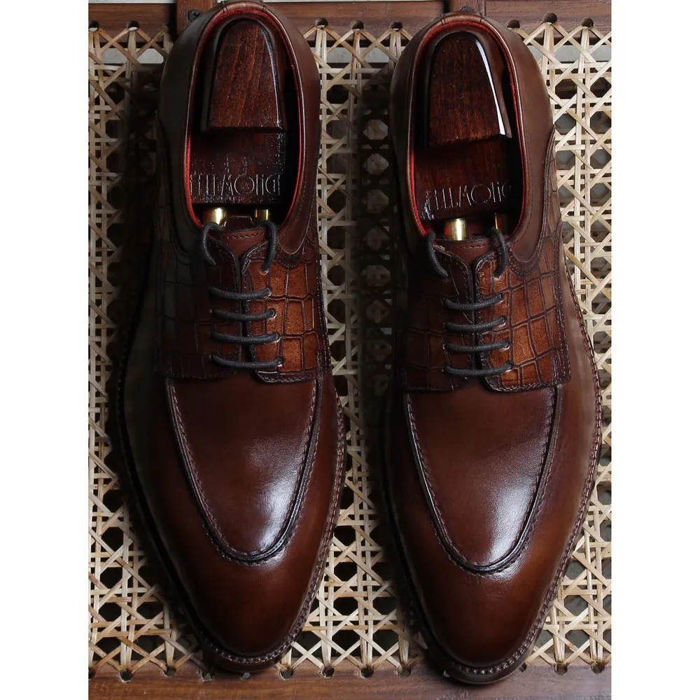 Brown Mirror Glossed Patina Croco Saddle Derby with Metal toe plate   Commando sole