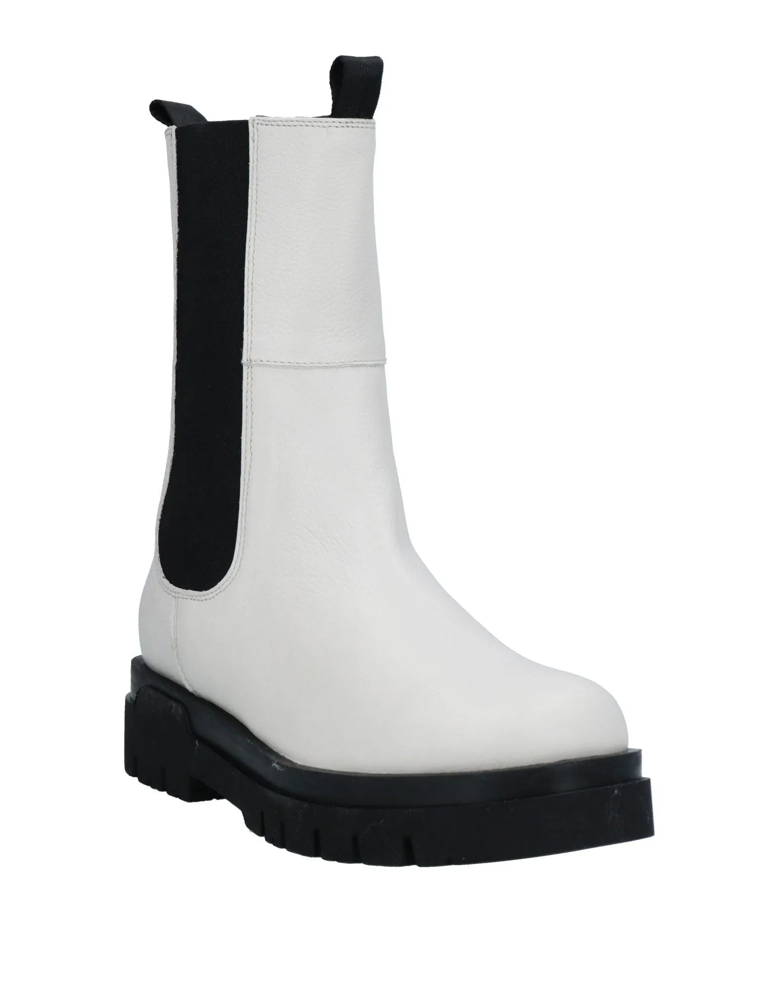 CARMENS Leather Ankle boots (17256568GL) Woman
