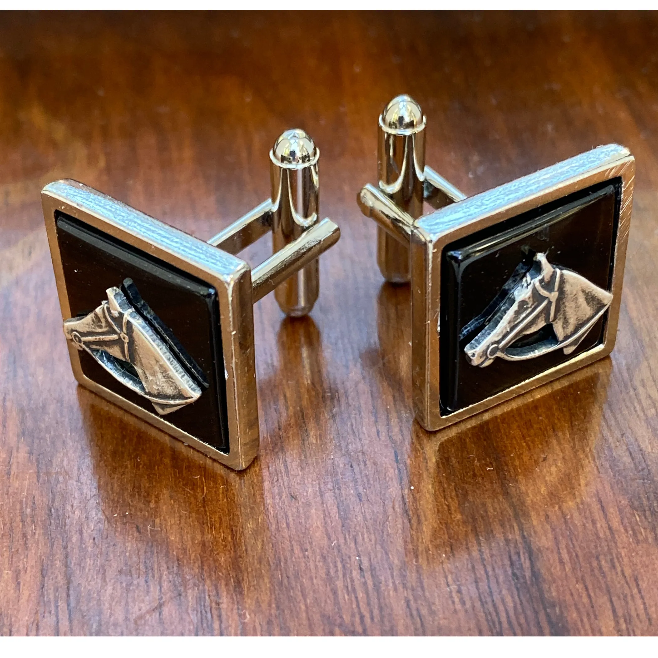 Cuff Links for Horse Lovers | Derby Day Accessory