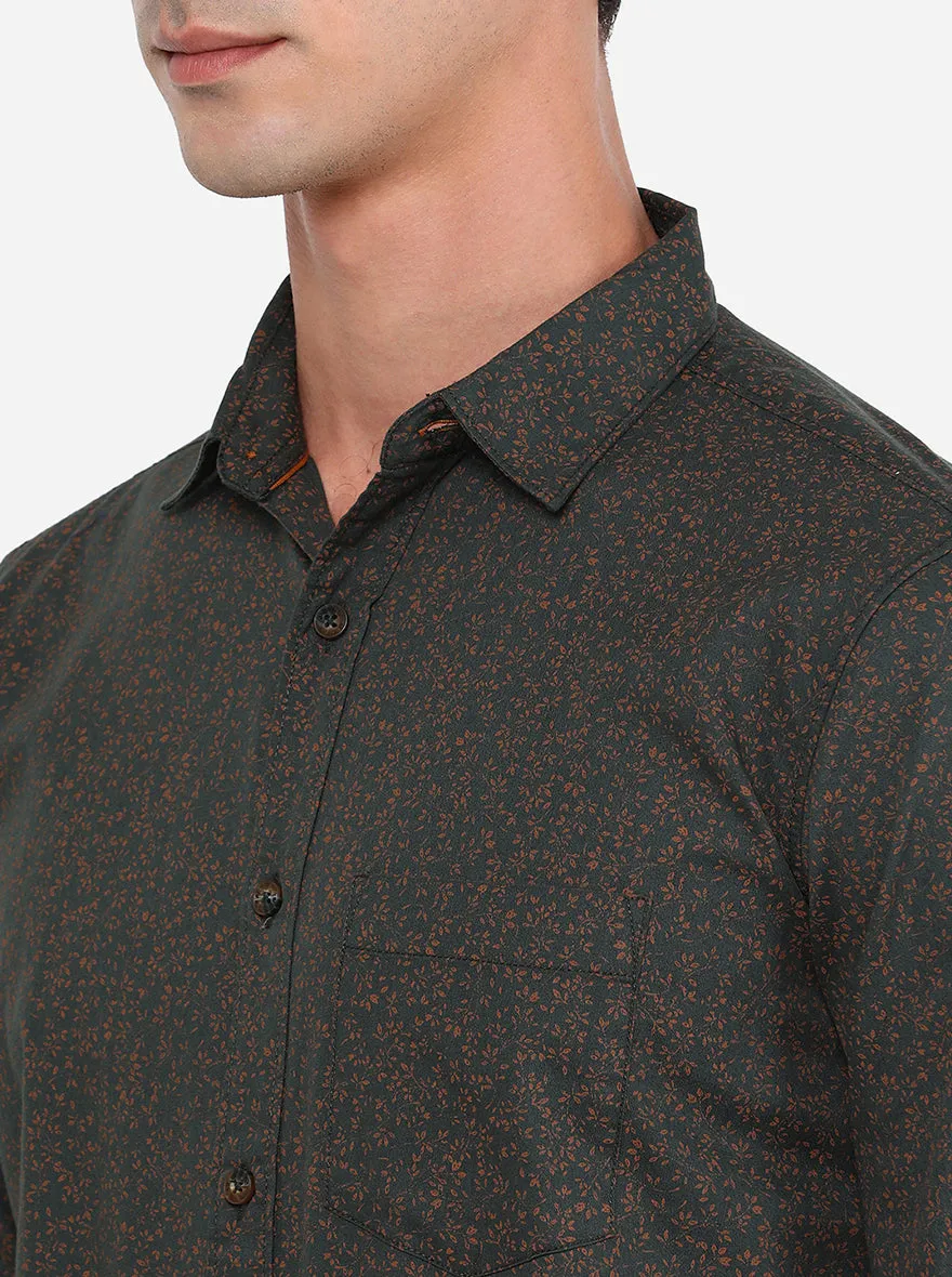 Dark Green Printed Slim Fit Semi Casual Shirt | JadeBlue