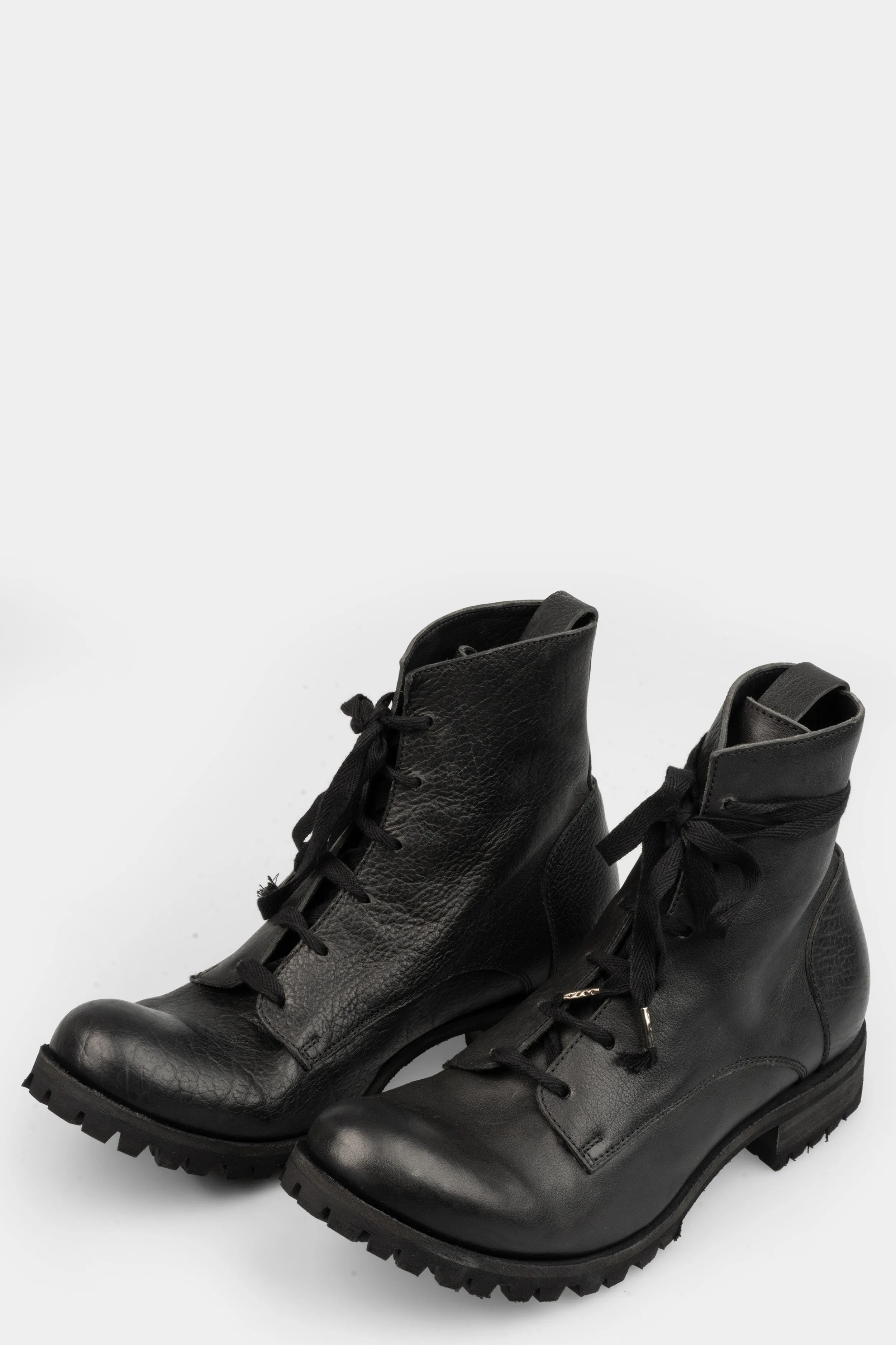 Laced calf leather ankle boots