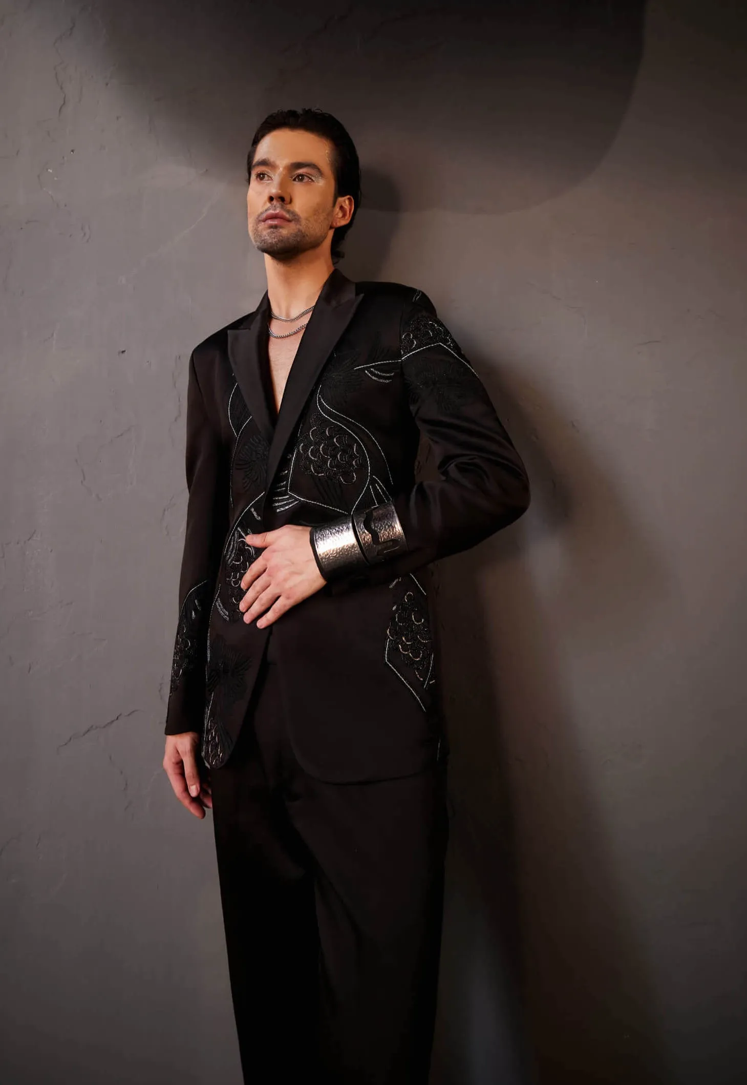 Pique black tuxedo set