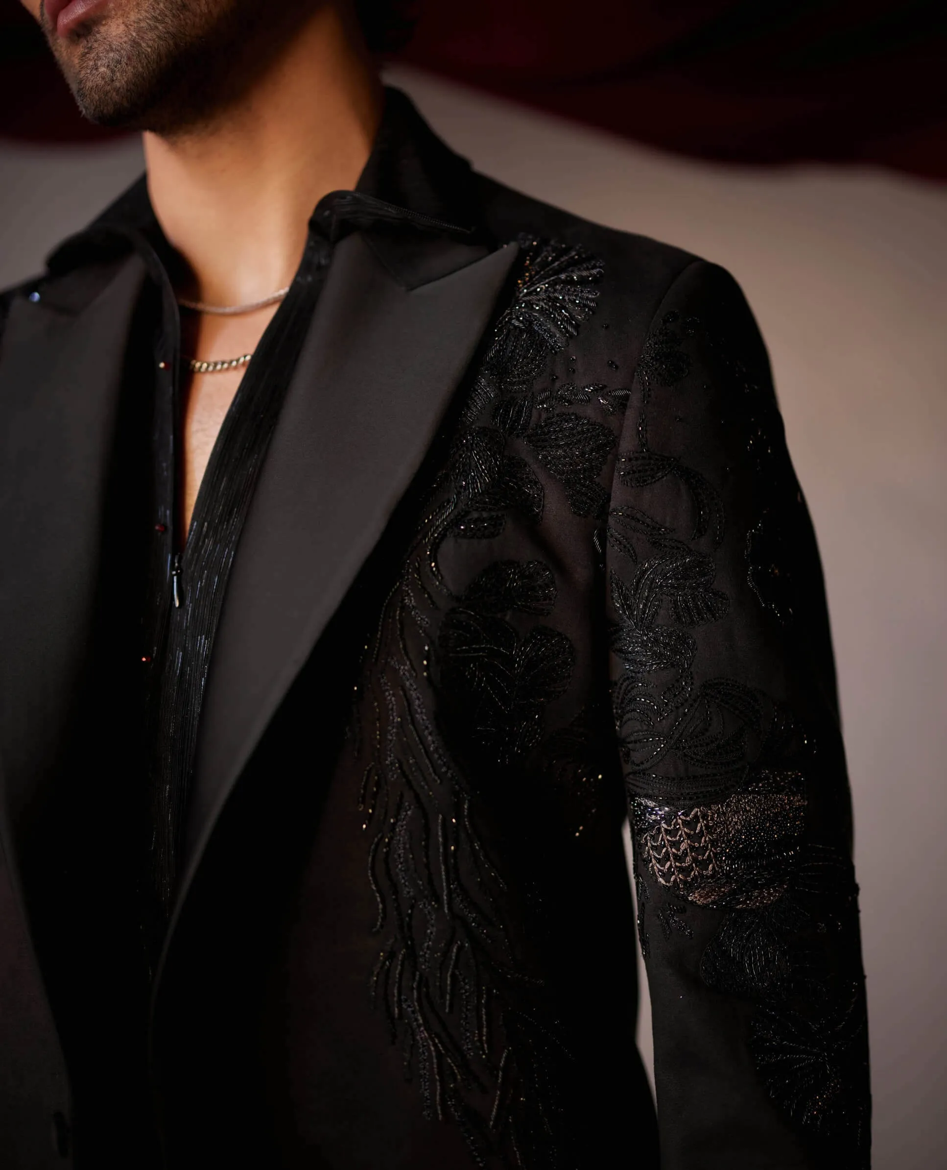 Pitch black tuxedo set