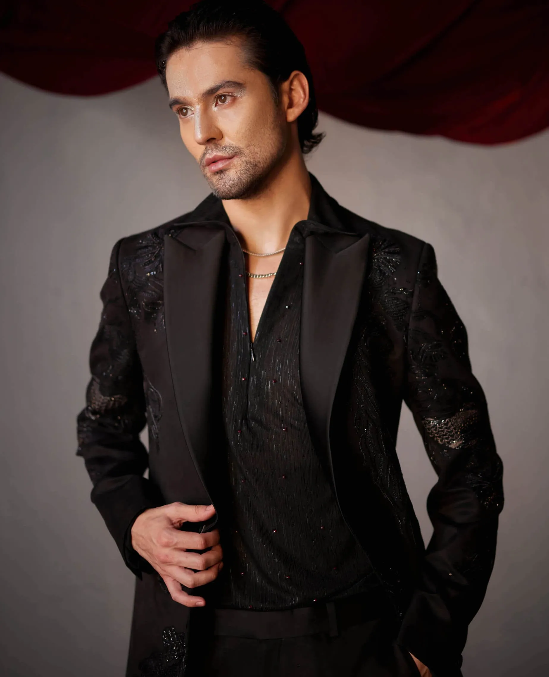 Pitch black tuxedo set
