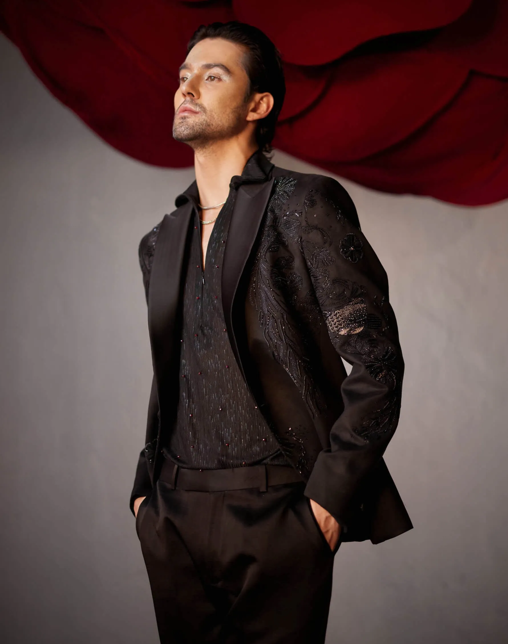 Pitch black tuxedo set