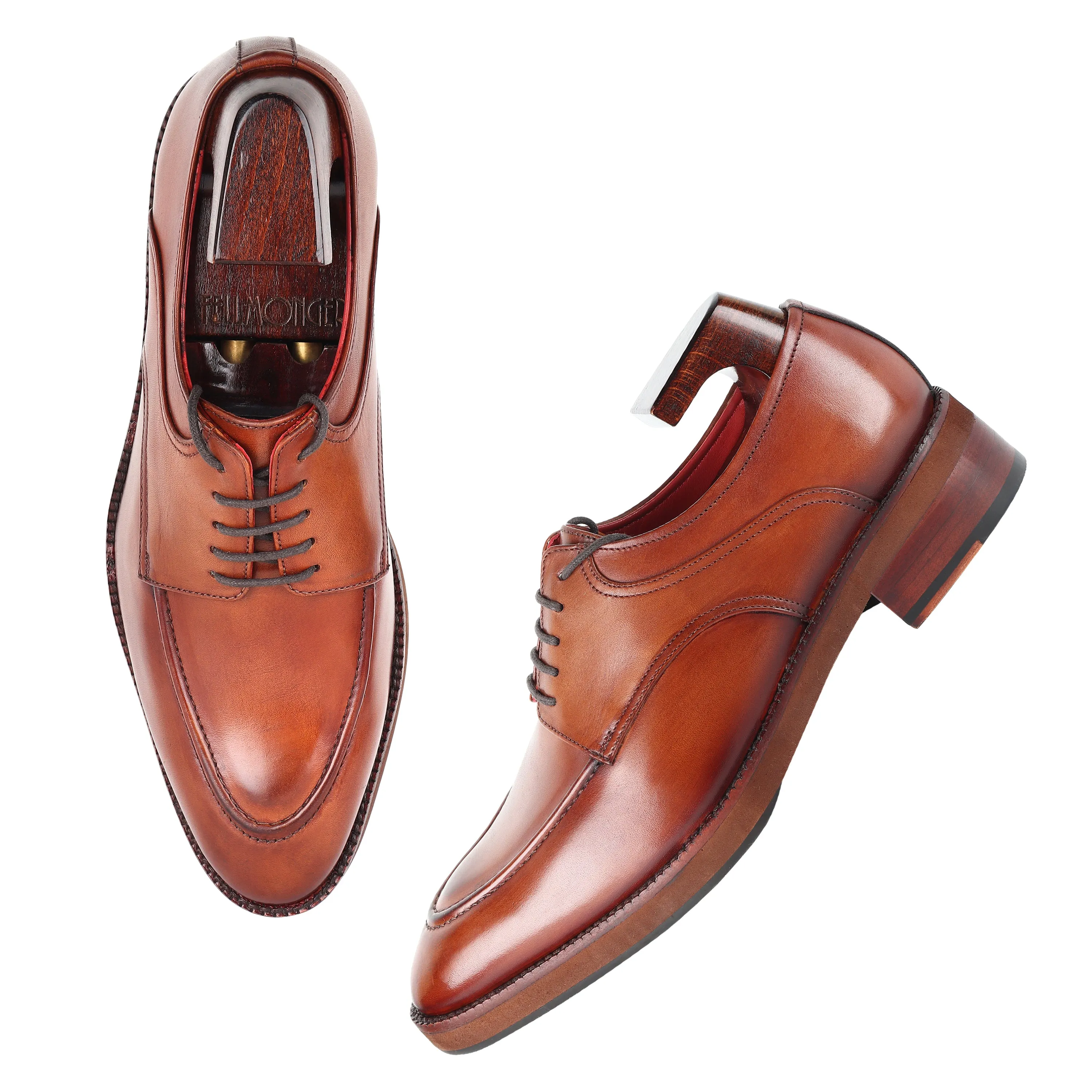 Tan Mirror Glossed Patina Extralightweight Saddle Derby