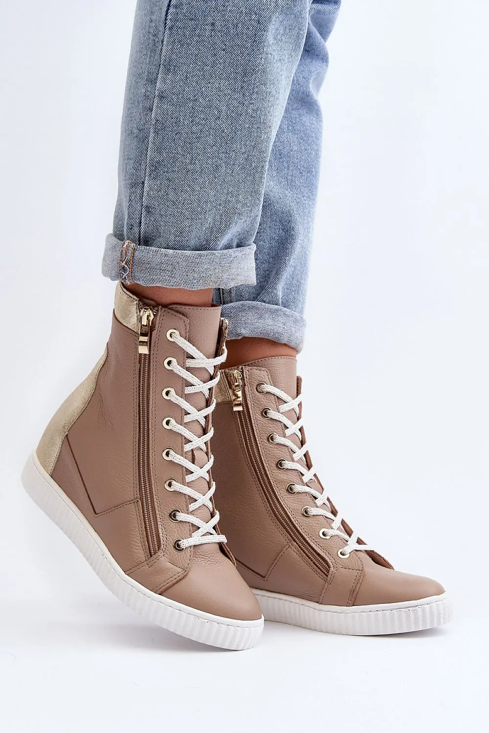 Wedge heel sneakers