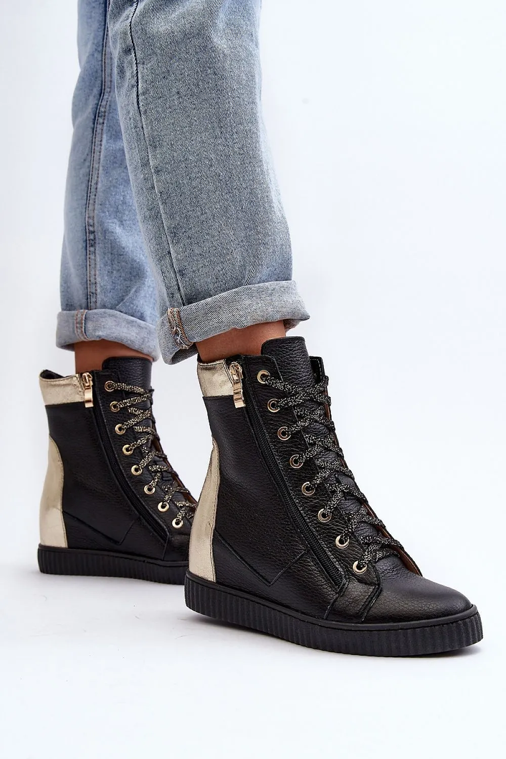 Wedge heel sneakers